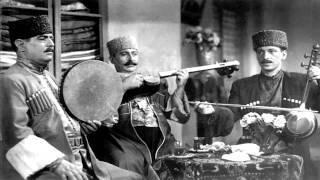 Khan Shushinski’s band. From left to right: Khan Shushinski, Bahram Mansurov and Talat Bakikhanov