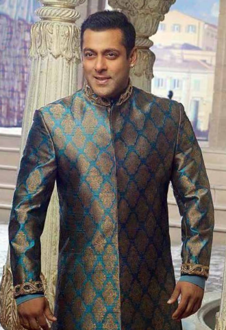 Shirvani clothes are known to modern Azerbaijanis from Indian movies