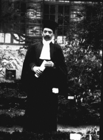 Bahram bey Akhundov, a doctor in schools of “Saadet” society